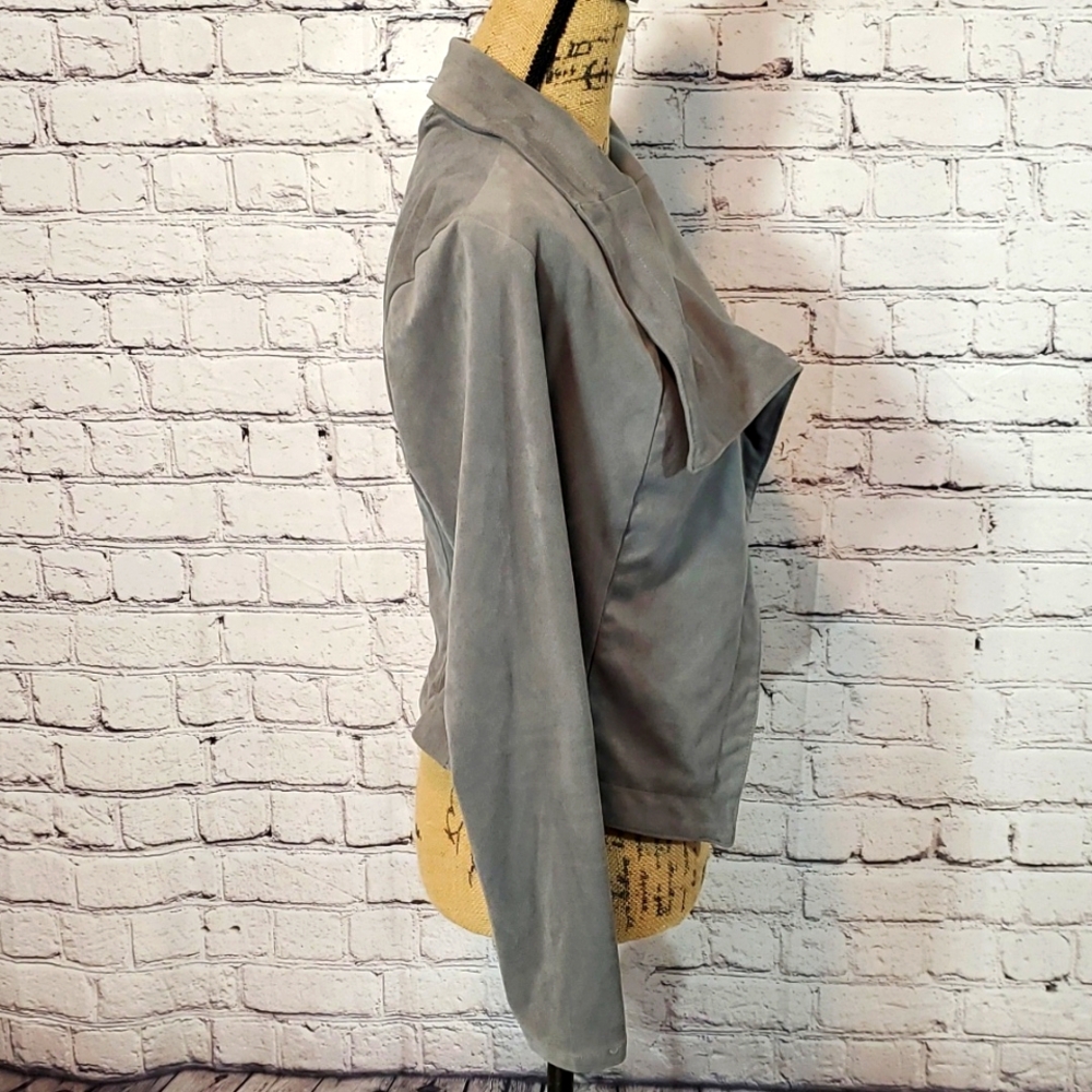 Romeo & Juliet Couture Gray Faux Suede Jacket Size M - Picture 2 of 7